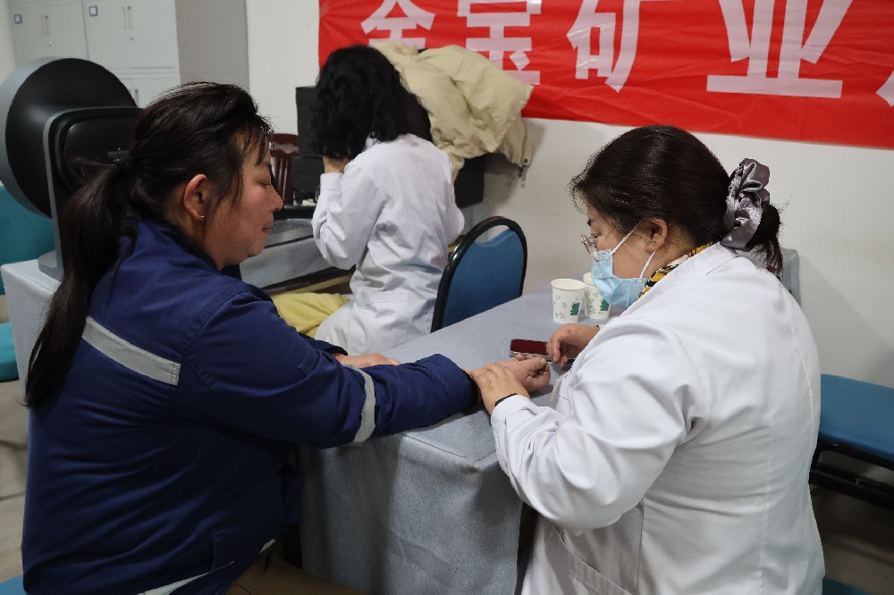 專家義診送關懷   講座賦能護健康——金寶礦業舉辦三八婦女節健康義診及講座活動